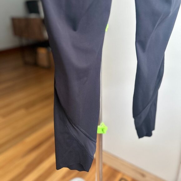 Lululemon Train Times Crop Mesh Luxtreme Leggings // Size 4 //Black - Picture 3 of 6
